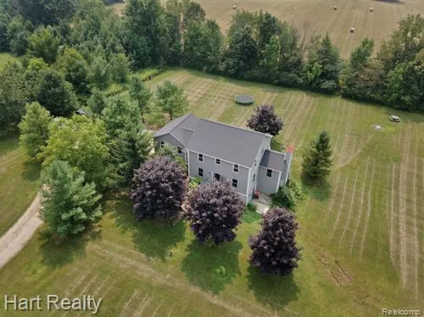 6198 Ewalt Rd, Imlay City, MI 48444
