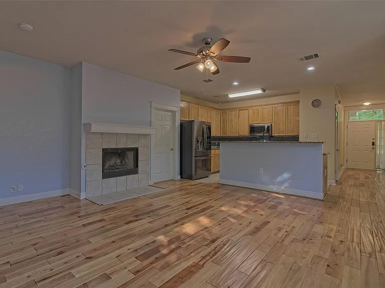 610 Palo Alto Ln — Photo 18