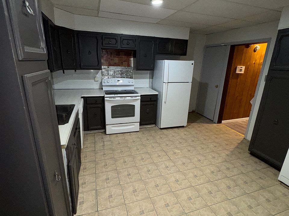 1st image of 200 Sambourne St