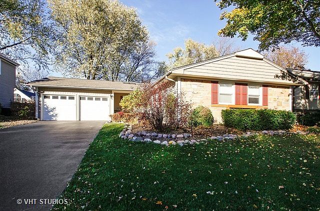 1st image of 443 Regent Dr