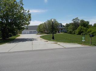 1755 W Burr Oaks Rd, Lincoln, NE 68523