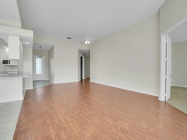 11427 SW Rockingham Dr — Photo 6
