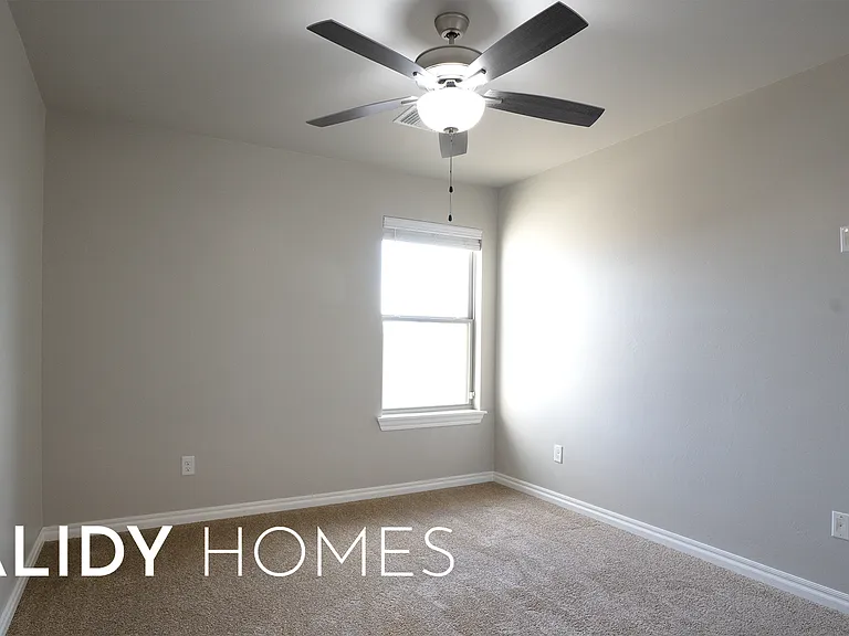 12500 Elba Dr — Photo 19