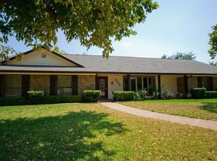 8600 Gladedale Dr, Woodway, TX 76712