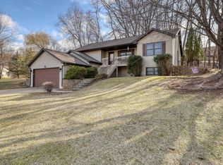 2258 Winfield Dr, Reedsburg, WI 53959