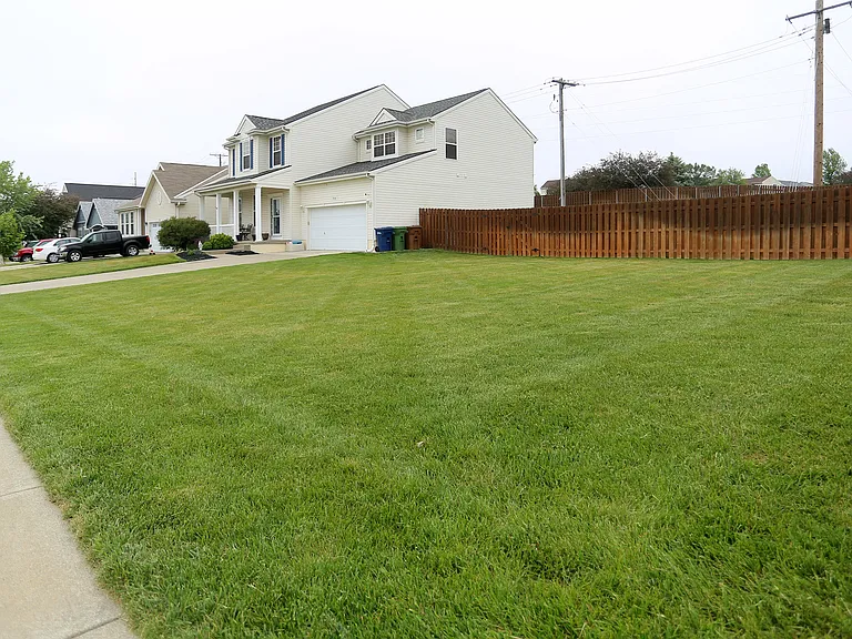 2502 Raven Ridge Dr — Photo 3