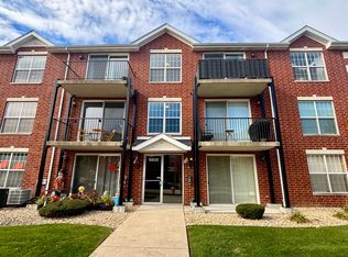 16650 Liberty Cir #3S, Orland Park, IL 60467