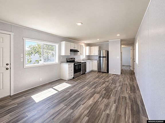3rd image of 1601 E F 29 St