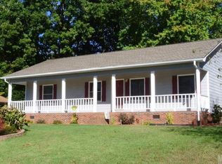 5594 Linville Dr, Hickory, NC 28602