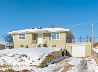 3926 Vernon Ave, Omaha, NE 68111