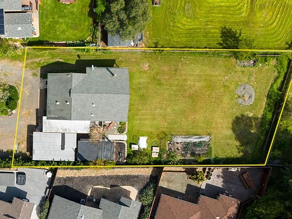 2nd image of 1053 Coombsville Road
