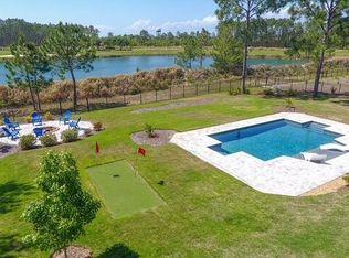 513 Club House Dr W, Freeport, FL 32439