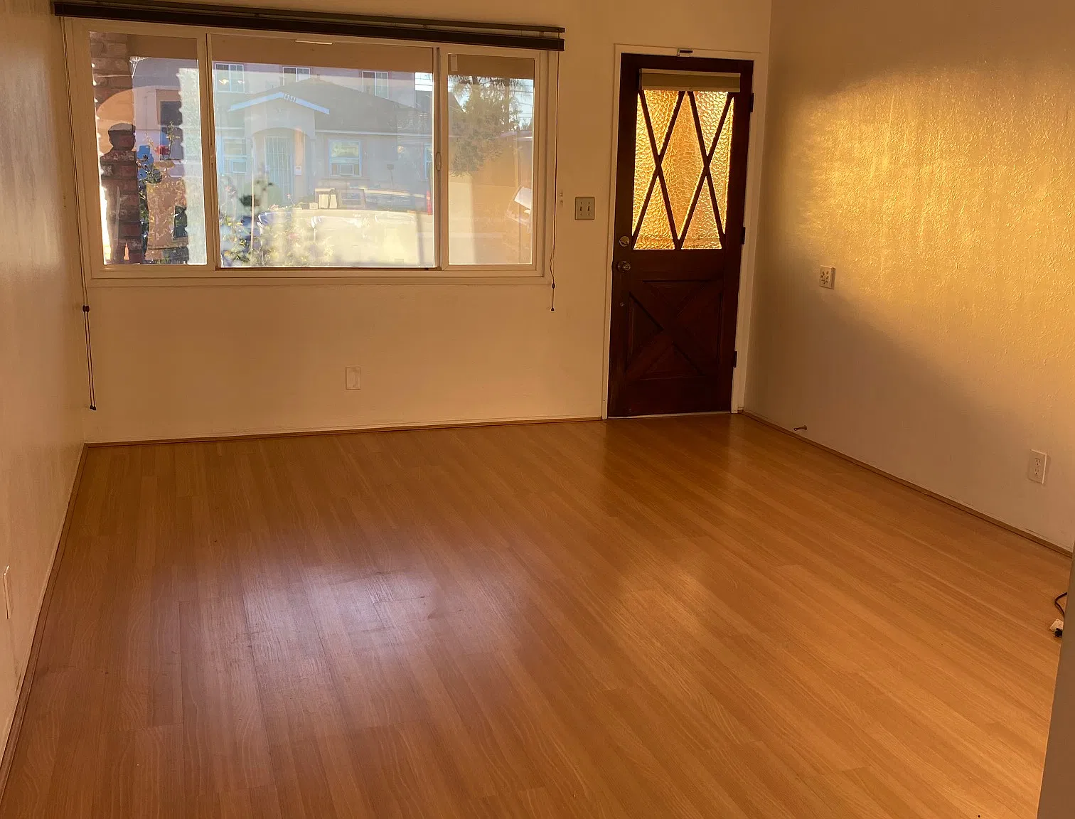 5 bed, 1776 sqft, $4,500 — Photo 2