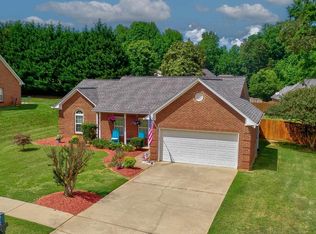 233 Glen Crest Dr, Moore, SC 29369
