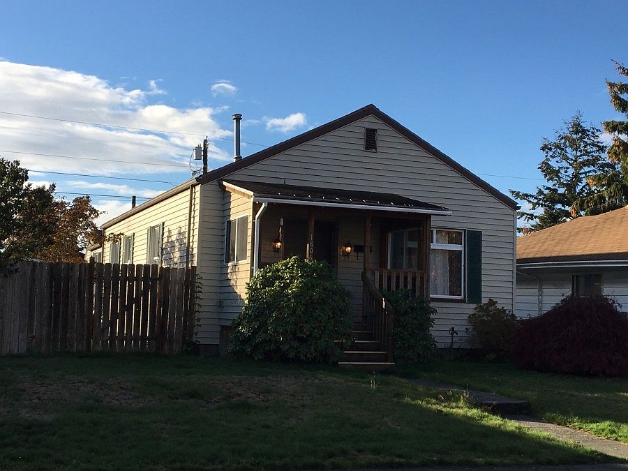 2nd image of 1806 Baker Ave