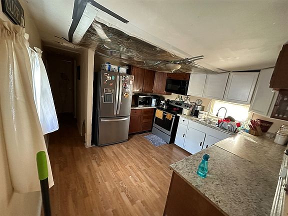 3rd image of 135 Brent Ave