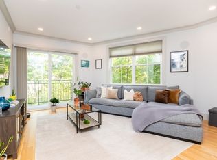 142 Willard St #2, Quincy, MA 02169