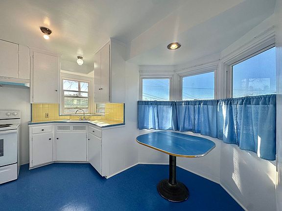 5th image of 4563 Santa Monica Ave