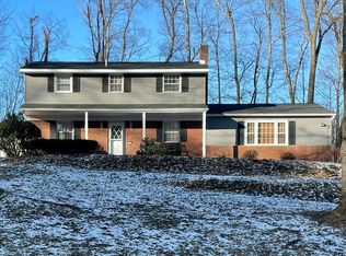 71 Blue Spruce Ln, Ballston Lake, NY 12019