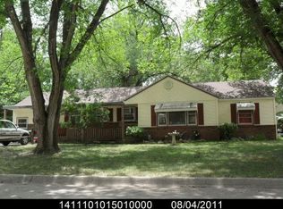 2433 SW 25th Dr, Topeka, KS 66611