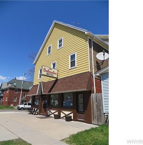 2nd image of 1187 Tonawanda St