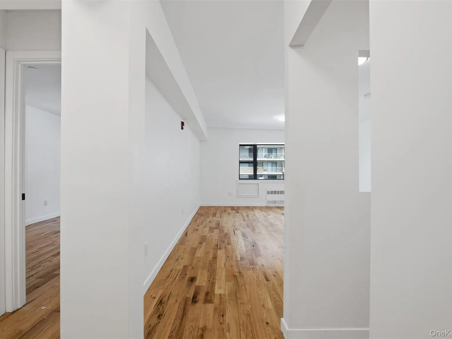 1 bed, 1.0 bath, 750 sqft, $2,500 — Photo 3
