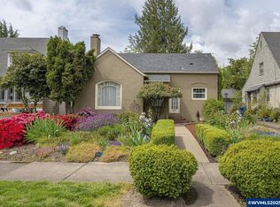 569 24th St NE, Salem, OR 97301