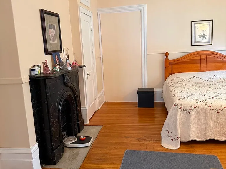 52 Wellington St S #1 — Photo 9
