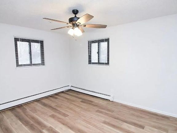 4th image of 308 S Lewis Ave #5