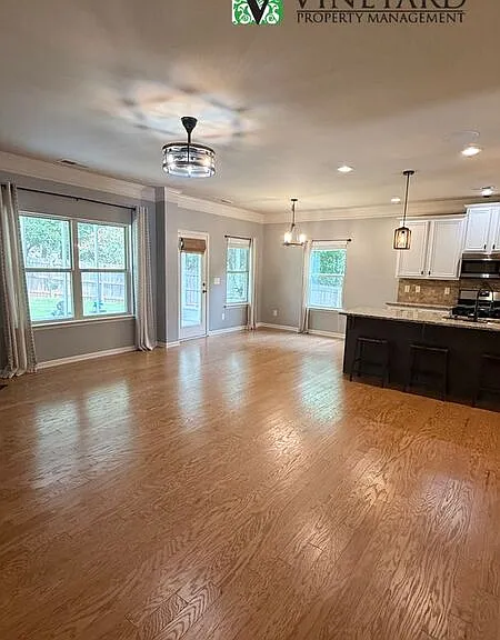 303 Cherokee Reserve Ct — Photo 16