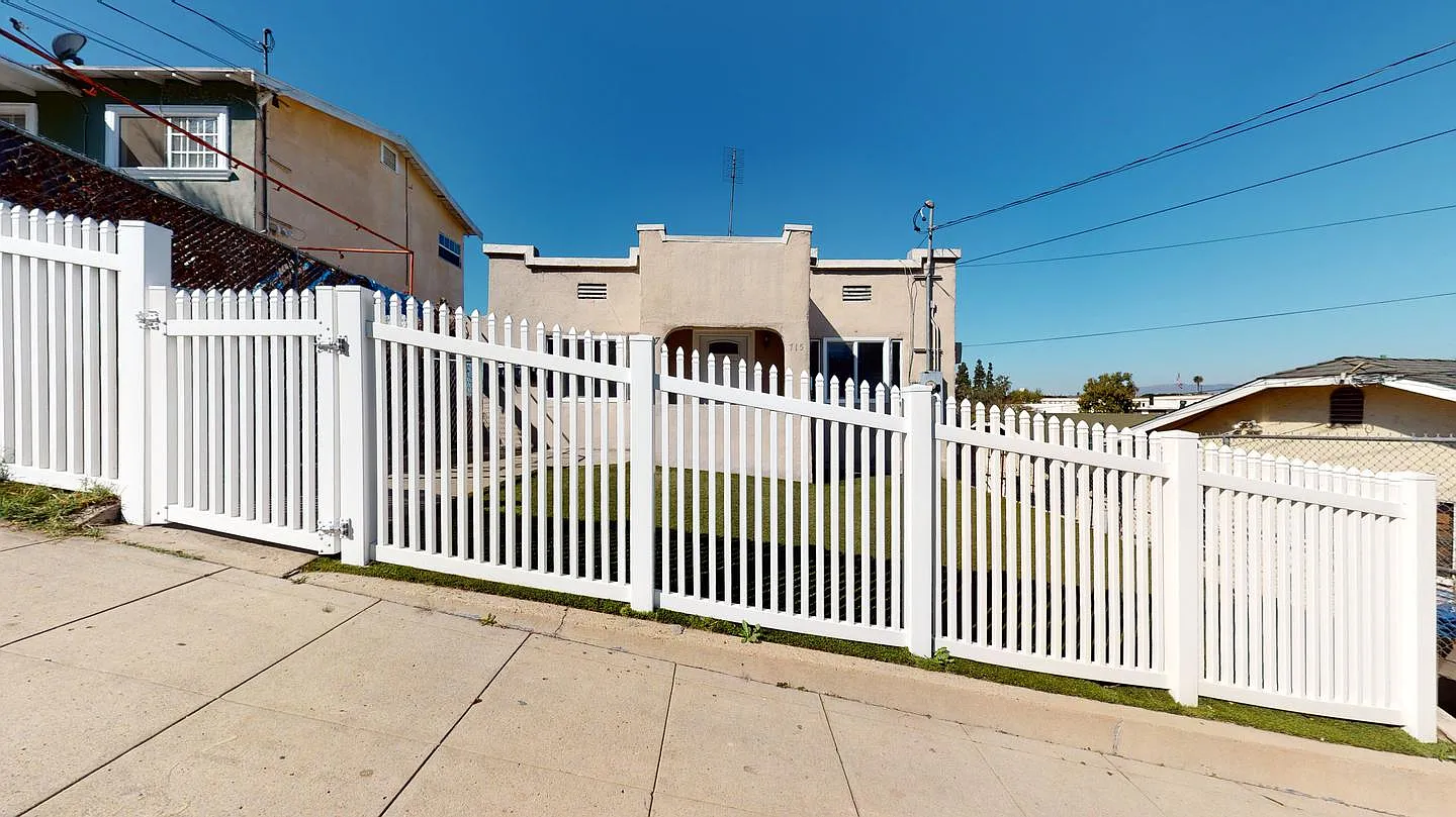 Modern & Spacious Home in East LA Great Value and Prime Location! — Photo 1