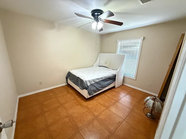 138 Durian Rd — Photo 10