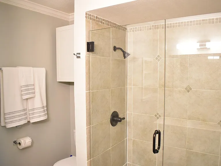 1045 Shook Ave #126F — Photo 28