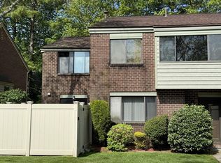 120 Greenbrook Dr #120, Stoughton, MA 02072