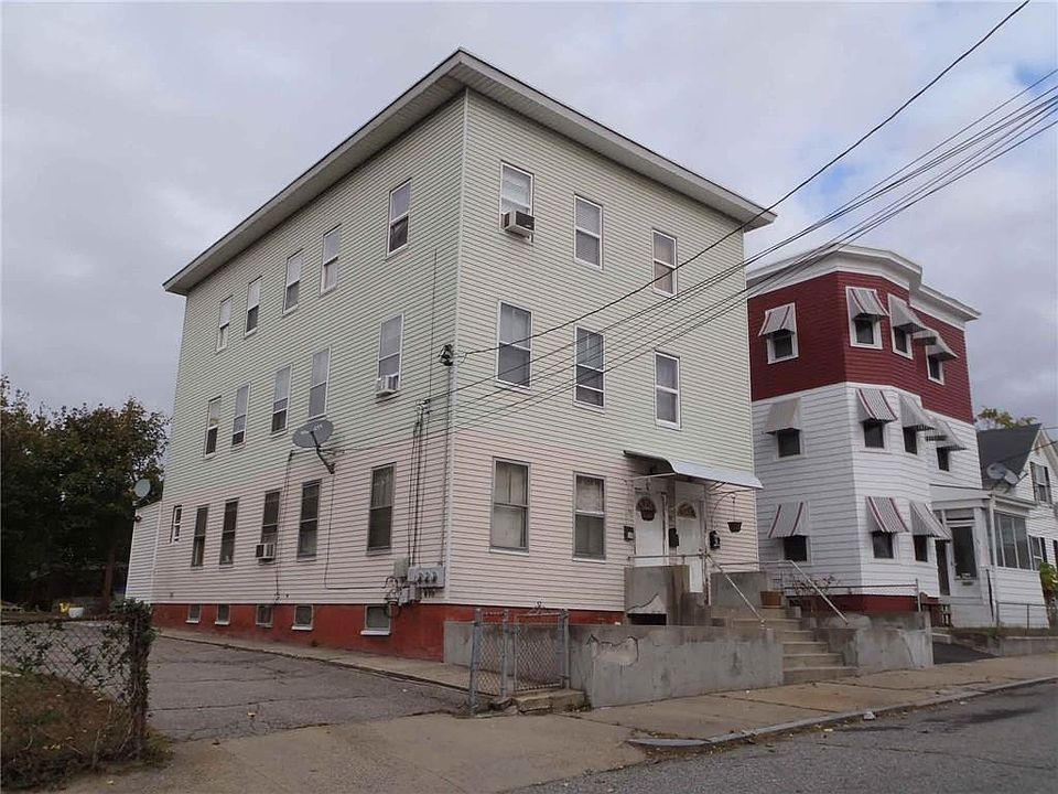 1st image of 53 Bloomingdale Ave