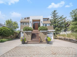 19211 N Shore Dr, Spring Lake, MI 49456
