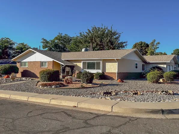 7713 Mountain Rd NE, Albuquerque, NM 87110