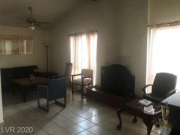 4th image of 405 Grass Ct