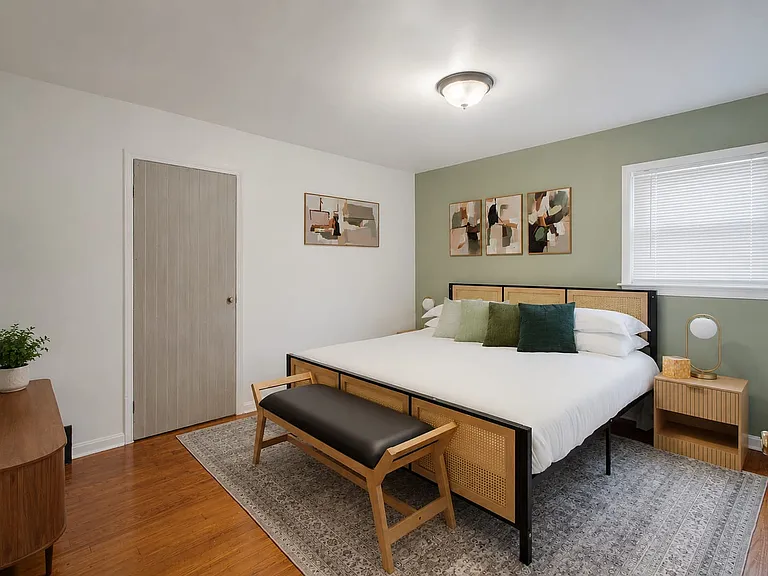 Salisbury Rd — Photo 30