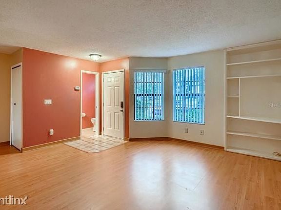 4th image of 2749 Candlewood Ct
