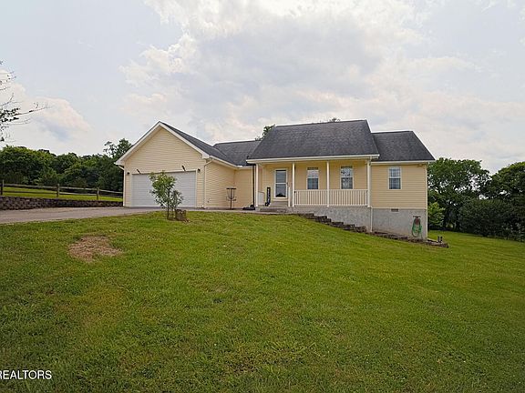 2nd image of 773 Harvest Meadows Dr