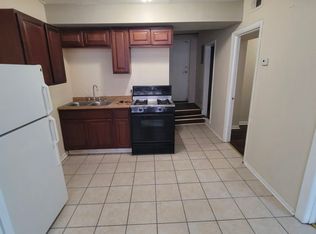 2909 W Cermak Rd, Chicago, IL 60623