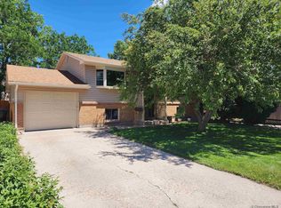 6819 Manhattan Ln, Cheyenne, WY 82009