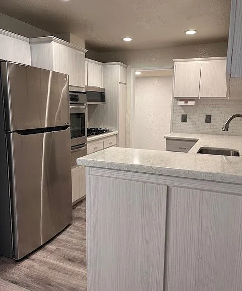 22041 Costanso St #103 — Photo 11