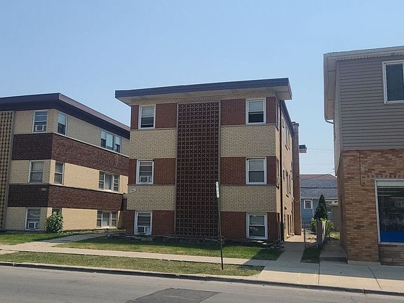 4th image of 7441 W Fullerton Ave