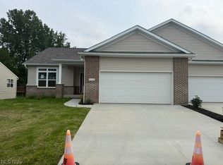 1115 Queen Anne Dr NW, Massillon, OH 44647