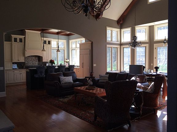 4th image of W354S3047 Manor House Ct