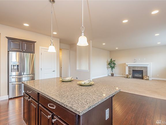 5th image of 1320 37th Street Pl SE