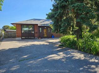 388 Fernleigh Cir S, Richmond Hill, ON L4C 1E6