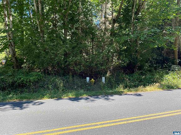 2nd image of 1 Mainsail Ln